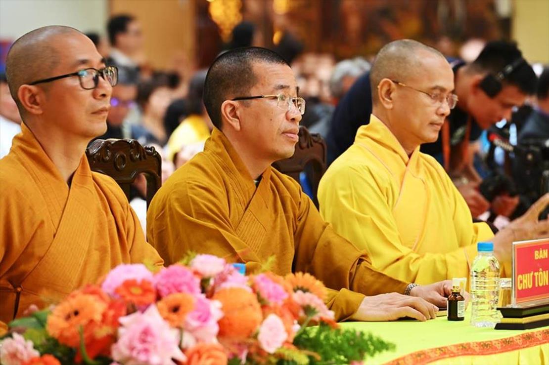 truyen-thong-phat-giao-viet-nam-sau-15-nam-tu-tin-phat-su-den-ket-noi-cong-dong_nguoiphattu_com_nhu luc pham ngoc son  (7).jpg